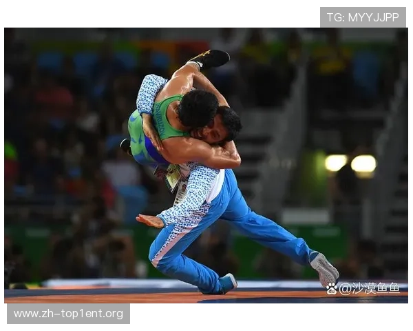 风云体育真人版节目精彩纷呈，观众热情参与体验真实体育竞技的激烈瞬间